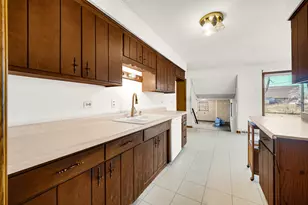 17024 Kimbark Ave, South Holland, IL 60473 - Photo 10