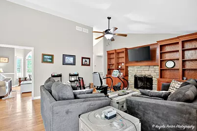 209 Geneva Lane, McHenry, IL 60051 - Photo 16