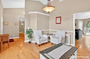 209 Geneva Ln, McHenry, IL 60051 - Photo 8