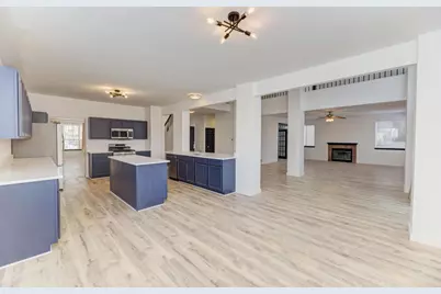 5610 Heartland Court, Carpentersville, IL 60110 - Photo 22