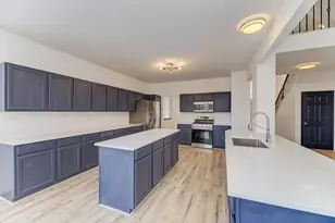 5610 Heartland Ct, Carpentersville, IL 60110 - Photo 18