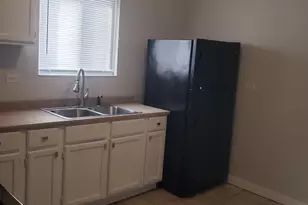 36 W 103rd Pl, Chicago, IL 60628 - Photo 8