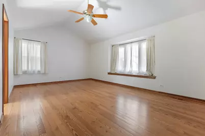 775 Harmon Boulevard, Hoffman Estates, IL 60169 - Photo 10