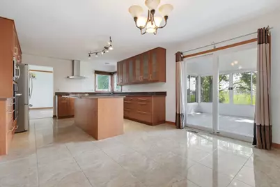 775 Harmon Boulevard, Hoffman Estates, IL 60169 - Photo 4