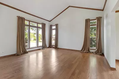 775 Harmon Boulevard, Hoffman Estates, IL 60169 - Photo 8