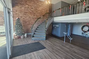 3913 Saratoga Ave, Downers Grove, IL 60515 - Photo 2