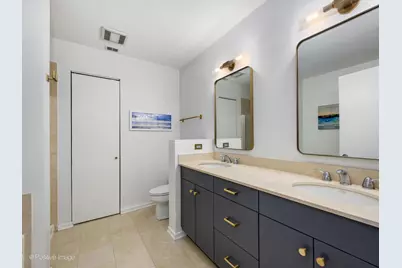 500 W Superior Street #1202, Chicago, IL 60654 - Photo 18