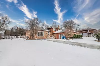 8821 W 100th St Street, Palos Hills, IL 60465 - Photo 2