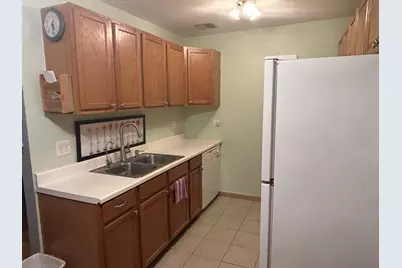 8585 W 101 St Terrace #304, Palos Hills, IL 60465 - Photo 4