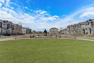 579 Yosemite Wy, Mundelein, IL 60060 - Photo 20