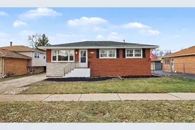 15108 Hamlin Avenue, Midlothian, IL 60445 - Photo 1