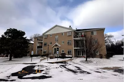 464 S President Street #204, Carol Stream, IL 60188 - Photo 2