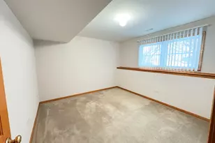 424 N Aspen Dr, Cortland, IL 60112 - Photo 26