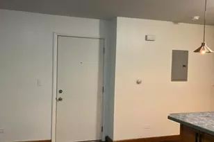 327 Wisconsin Ave, Oak Park, IL 60302 - Photo 2