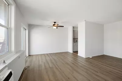 8712 Skokie Boulevard #3L, Skokie, IL 60076 - Photo 4