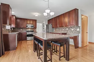 1576 Marigold Ln, Minooka, IL 60447 - Photo 8