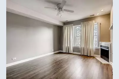 2306 W Jarvis Avenue #3, Chicago, IL 60645 - Photo 4