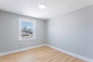 1116 S Busse Rd, Mount Prospect, IL 60056 - Photo 18