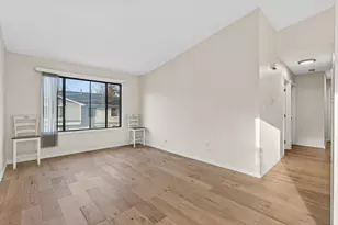 455 Kennedy Pl, Vernon Hills, IL 60061 - Photo 4