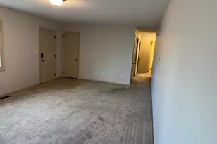 281 E Sprague St, Bement, IL 61813 - Photo 4