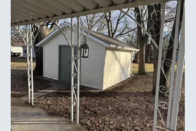 281 E Sprague Street, Bement, IL 61813 - Photo 22