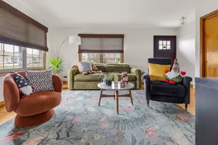 132 E Gladys Ave, Elmhurst, IL 60126 - Photo 4