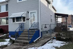 12741 Hoyne Ave, Blue Island, IL 60406 - Photo 2