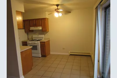 135 Pickwick Drive #E, Schaumburg, IL 60193 - Photo 8