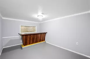 8521 S Loomis Blvd, Chicago, IL 60620 - Photo 12