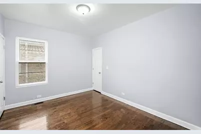 8521 S Loomis Boulevard, Chicago, IL 60620 - Photo 6