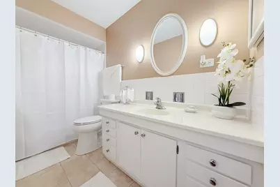 4250 Saratoga Avenue #L305, Downers Grove, IL 60515 - Photo 10