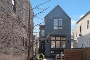 2109 W Montrose Ave, Chicago, IL 60618 - Photo 44