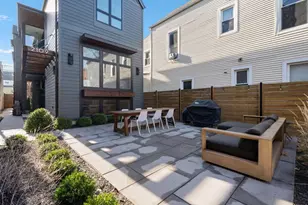 2109 W Montrose Ave, Chicago, IL 60618 - Photo 42