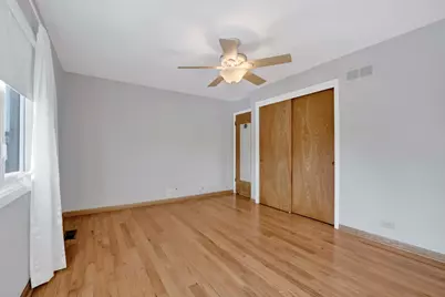 6628 Davis Street, Morton Grove, IL 60053 - Photo 12