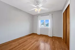 6628 Davis St, Morton Grove, IL 60053 - Photo 8