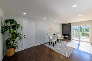 380 Ventura Club Dr, Roselle, IL 60172 - Photo 14