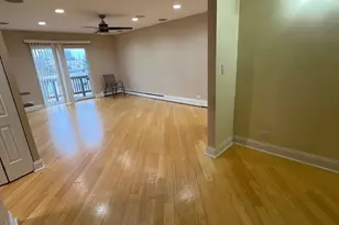 8232 Niles Center Rd, Skokie, IL 60077 - Photo 4