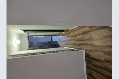 8655 1/2 W Foster Avenue #1B, Chicago, IL 60656 - Photo 4