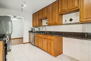 1316 Evergreen Dr, Palatine, IL 60074 - Photo 12