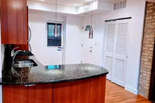 2544 W Hollywood Ave, Chicago, IL 60659 - Photo 4