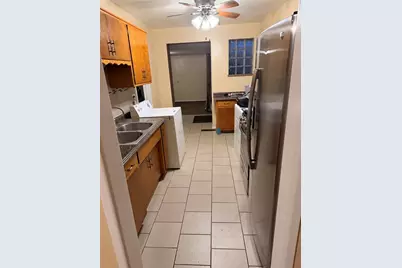 1367 Burnham Avenue, Calumet City, IL 60409 - Photo 4