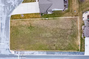 10376 Potomac Ct, Winfield, IN 46307 - Photo 8