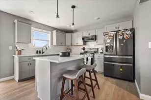 1727 Eide Rd, Bloomington, IL 61704 - Photo 8