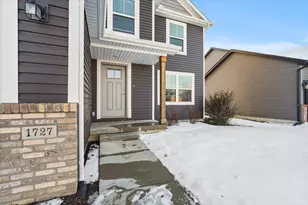 1727 Eide Rd, Bloomington, IL 61704 - Photo 2