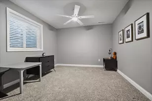 1727 Eide Rd, Bloomington, IL 61704 - Photo 38