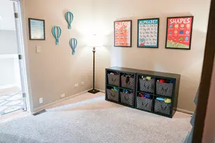 33 Foxglove Ct, Streamwood, IL 60107 - Photo 12