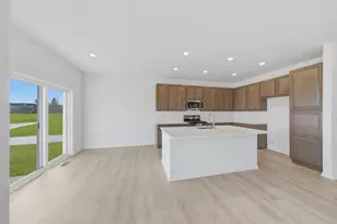 1101 Waterford St, Algonquin, IL 60102 - Photo 4