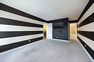 [Address not provided], Wheeling, IL 60090 - Photo 12