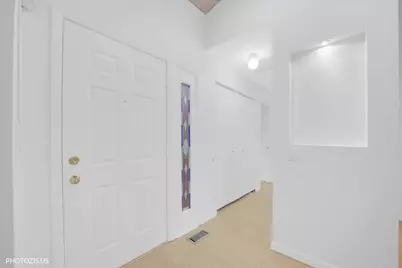 533 Lyon Drive, Buffalo Grove, IL 60089 - Photo 4