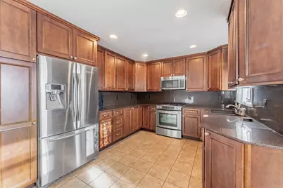 729 Yates Avenue, Romeoville, IL 60446 - Photo 8